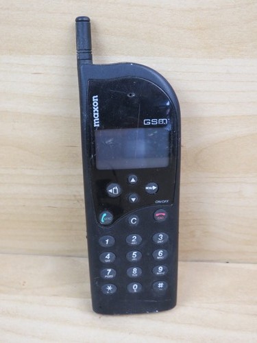 Vecchio telefono cellulare - vecchio,